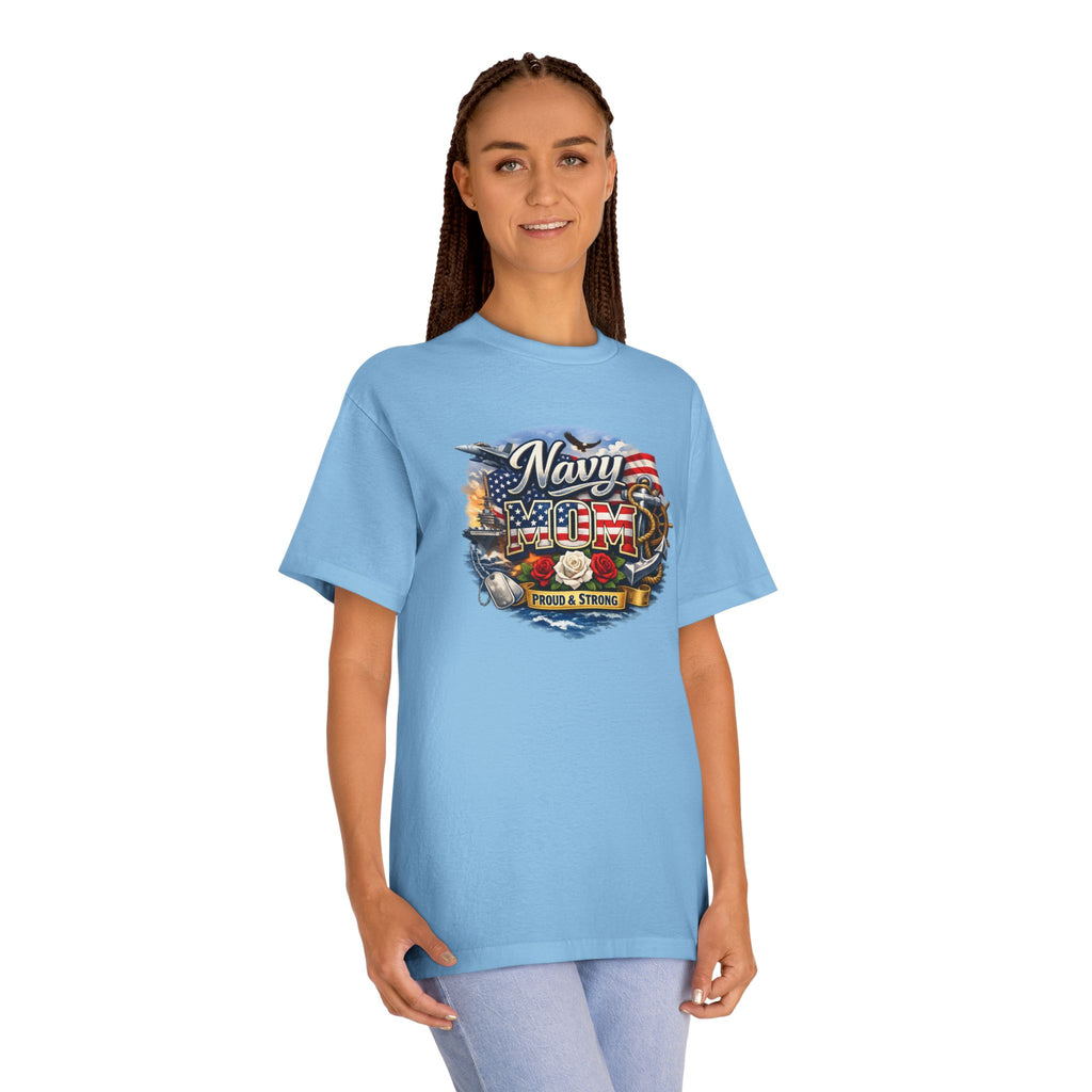 Navy Mom T‑Shirt – Proud & Strong Patriotic Military Tee
