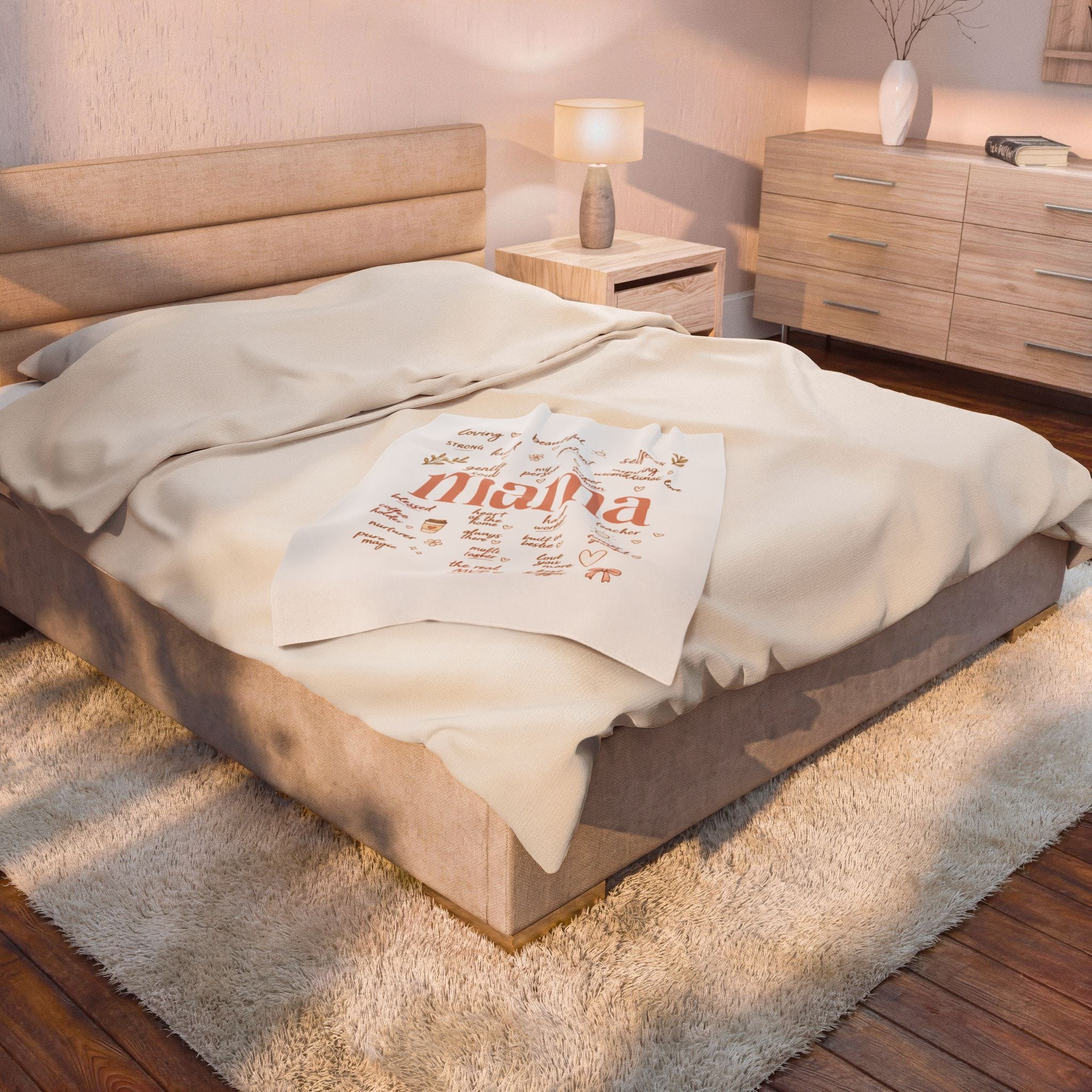 Mama Word Art Velveteen Plush Blanket — Soft Mother’s Day Throw with Loving Words