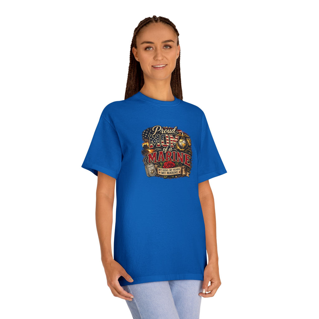 Proud mom of a Marine T-Shirt — Vintage American Flag Marines Design